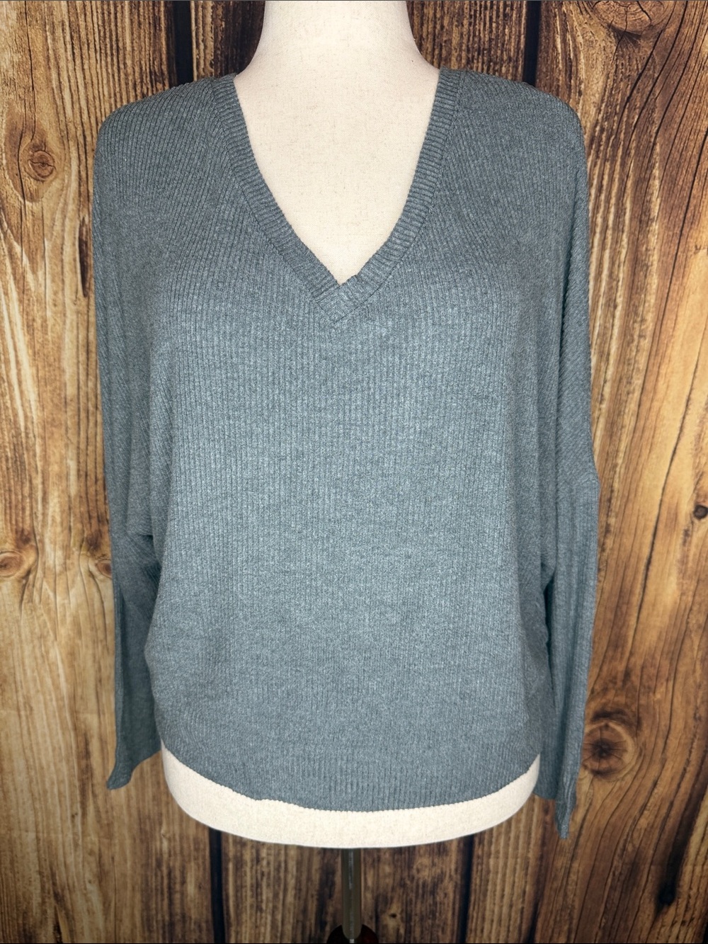 Auden Lightweight V-Neck Sweater in Gray
